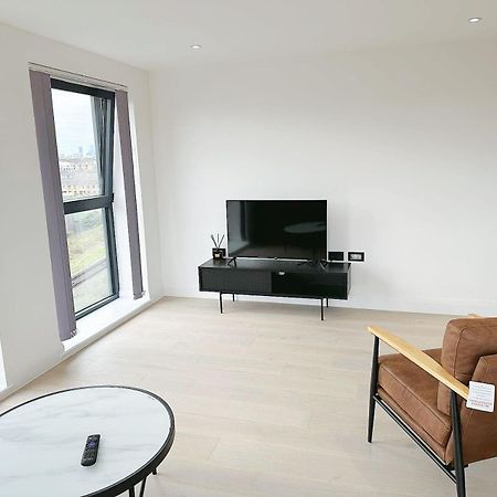 Appartamento Luxury Modern Flat Near Center Londra Esterno foto