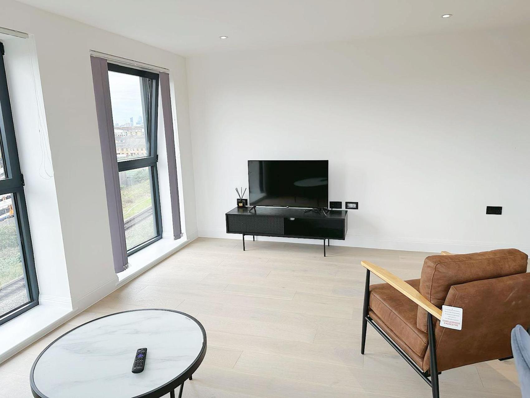 Appartamento Luxury Modern Flat Near Center Londra Esterno foto